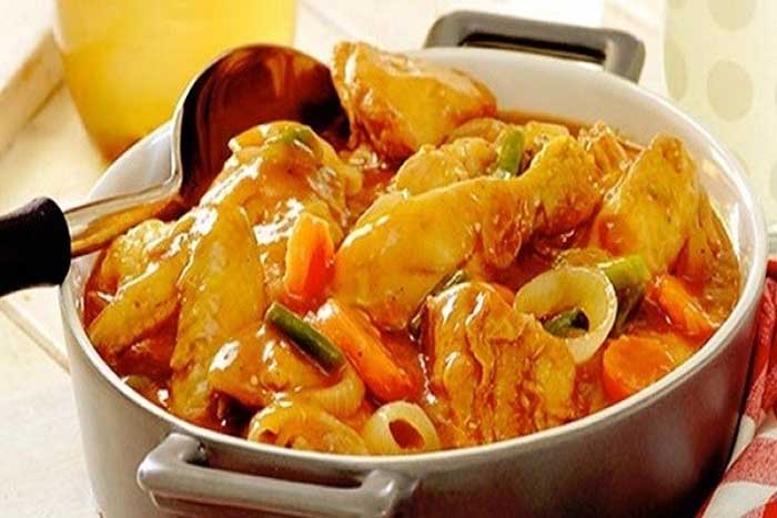 Opor Ayam Pedas