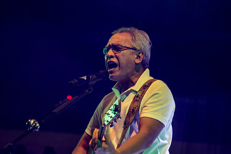 Chord Gitar Iwan Fals Lagu Populer