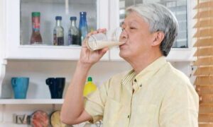 Kebutuhan Susu Kalsium Tinggi Untuk Lanjut Usia