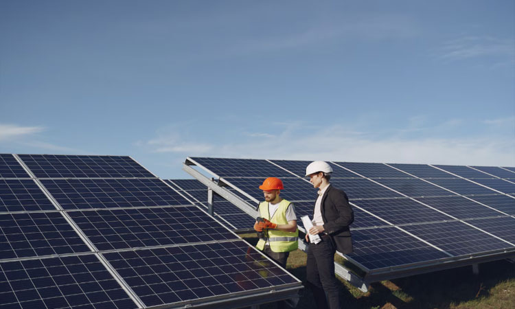 Investasi Energi Surya